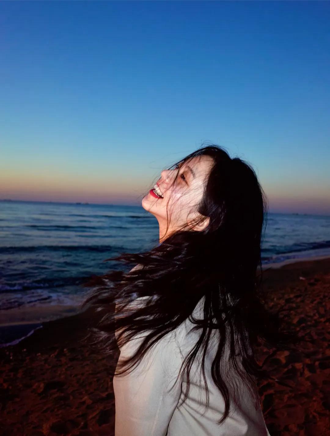 歐美最新背影頭像，引領(lǐng)時(shí)尚潮流的新寵