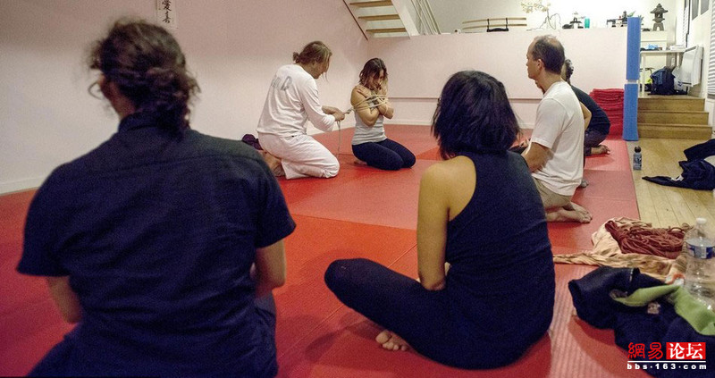 繩虐網(wǎng)網(wǎng)最新動態(tài)，變化中的學習之旅，自信與成就感的源泉