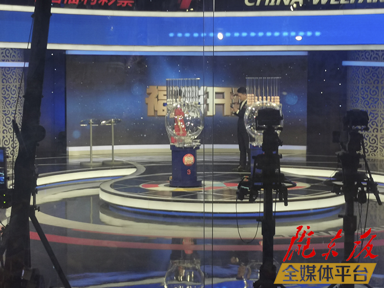 ww4949現(xiàn)場直播開獎,精細(xì)化實施分析_YVD10.696文化版