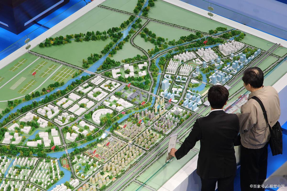 明覺2024最新規(guī)劃，家的溫馨與友情紐帶，未來生活的奇妙展望