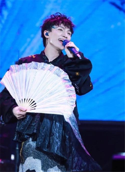 火花最新歌曲，自然美景之旅，探尋內(nèi)心的平和寧靜