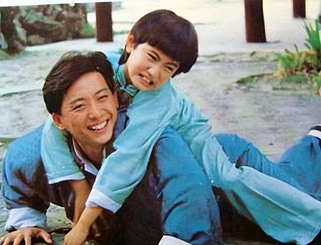 草婚社區(qū)最新,草婚社區(qū)最新，溫馨日常的趣事與情感紐帶