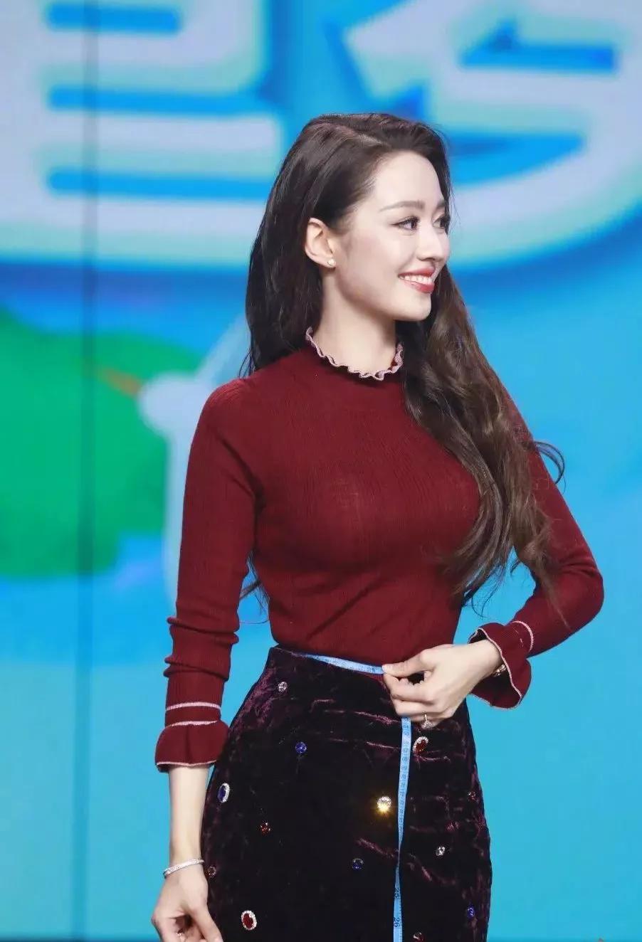 最新女星視頻，星光變化中的自信與成就力量