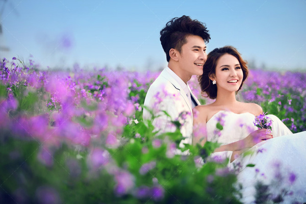 秋霞最新婚,秋霞最新婚，一場(chǎng)自然美景的探索之旅