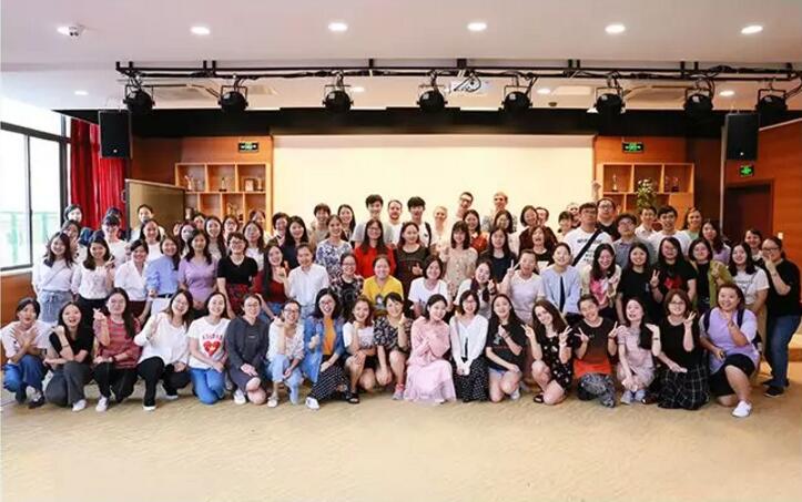 交大昂立引領(lǐng)科技創(chuàng)新，塑造未來(lái)教育新模式，最新動(dòng)態(tài)揭秘