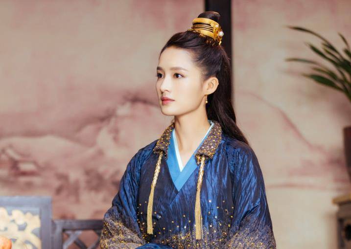 演員李齡，與自然美景的邂逅與內(nèi)心寧靜之旅