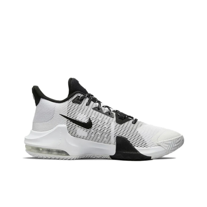 耐克最新籃球鞋，自信步伐，成就賽場(chǎng)榮耀