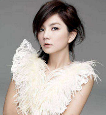 星光下的秘密，明星狐臭揭秘與香氛奇遇探秘