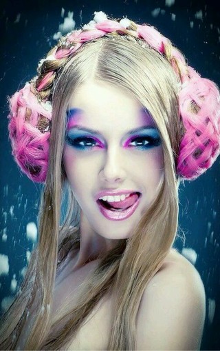 最新另類女生美圖，時(shí)尚潮流的多元表達(dá)風(fēng)采