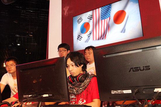 中日搏擊最新動態(tài)，如何學(xué)習(xí)與提升搏擊技能的全面解析