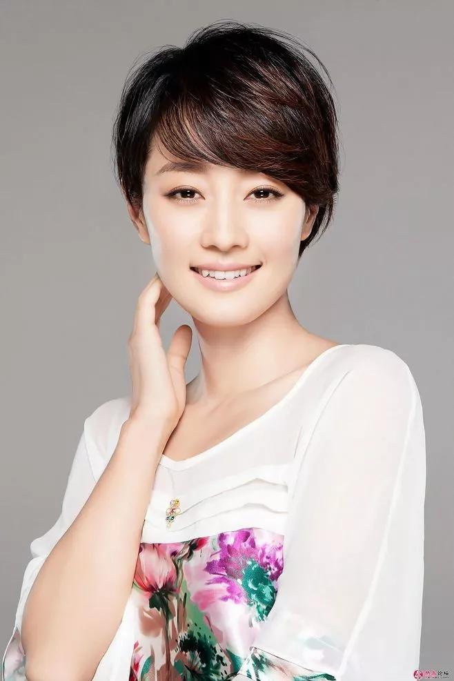 十大女明星傳奇星途，閃耀人生的傳奇故事