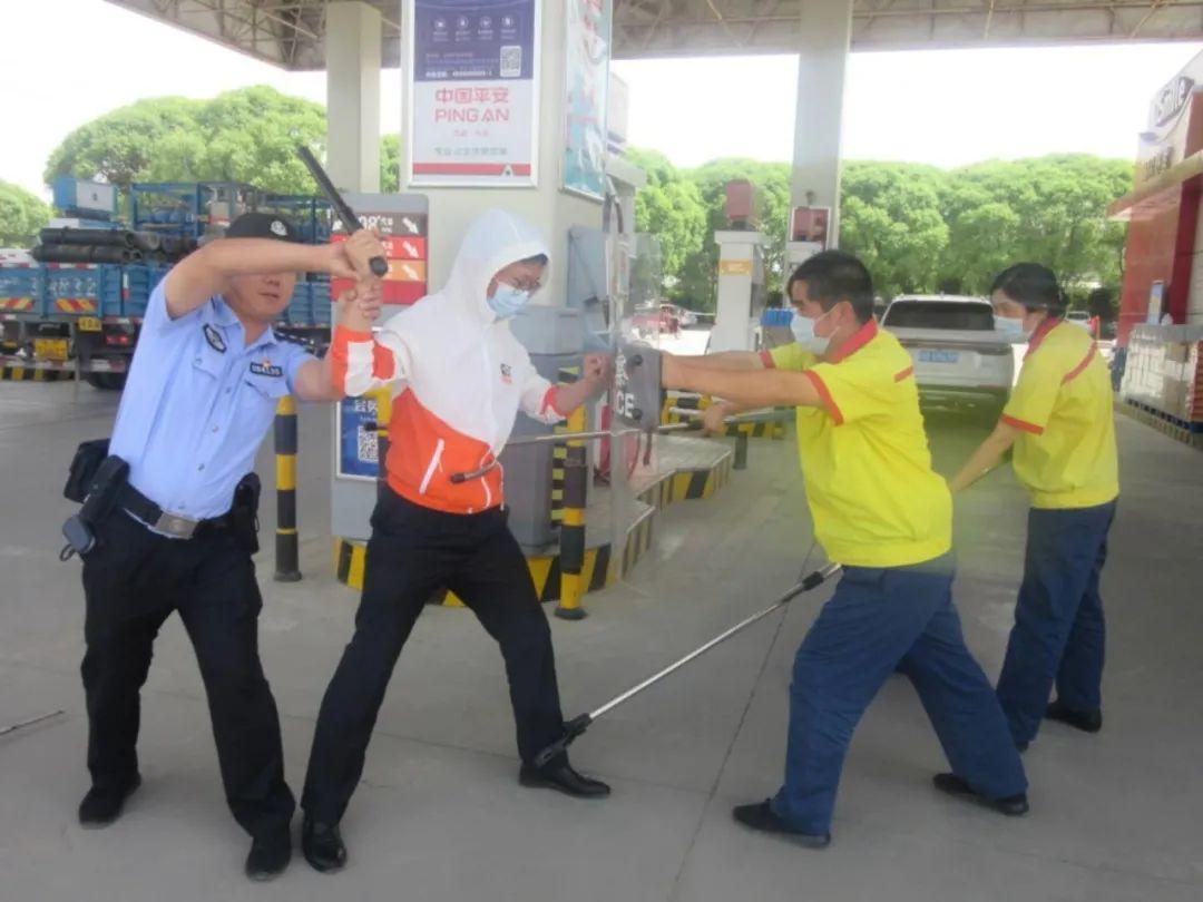 最新警用刀具，科技之光，守護(hù)安全的力量，展現(xiàn)尖端科技的力量