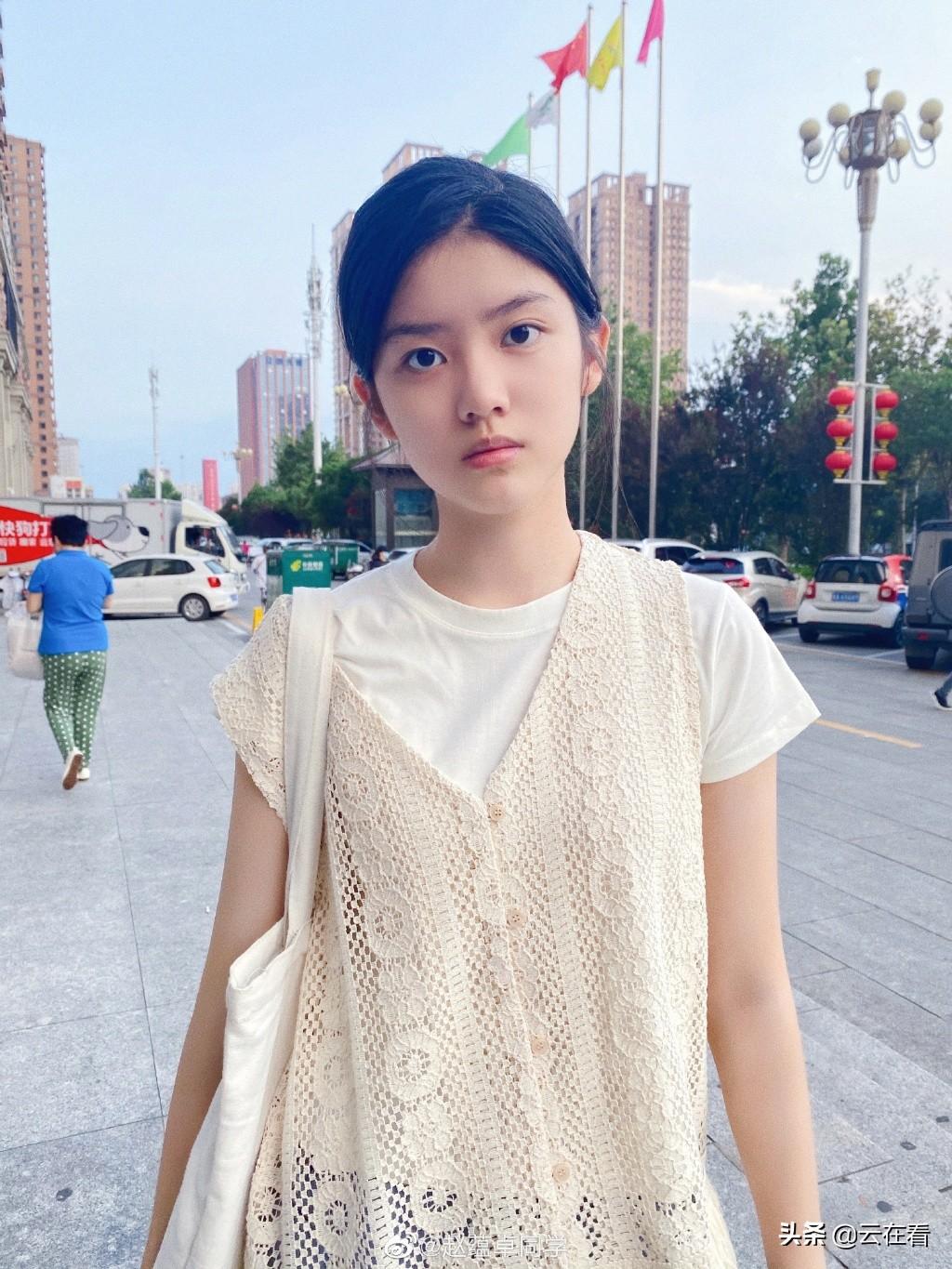 趙蘊(yùn)卓近照，日常小確幸與友情的溫馨時(shí)光