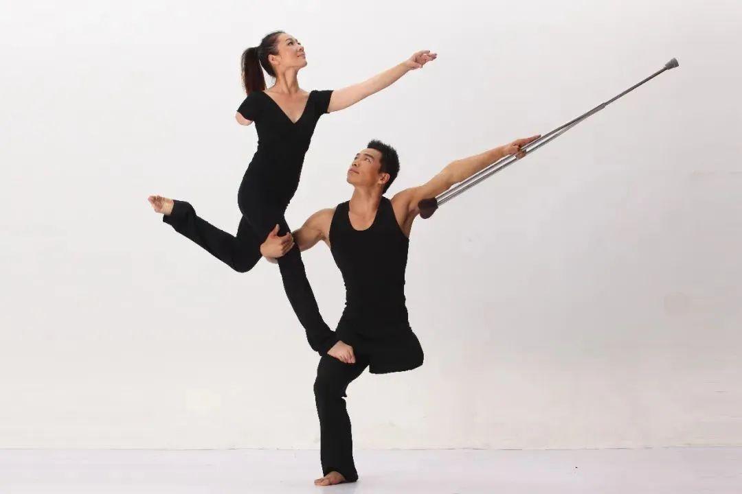 浪漫星舞團(tuán)最新版下載，躍動(dòng)音符，青春舞動(dòng)之夢(mèng)