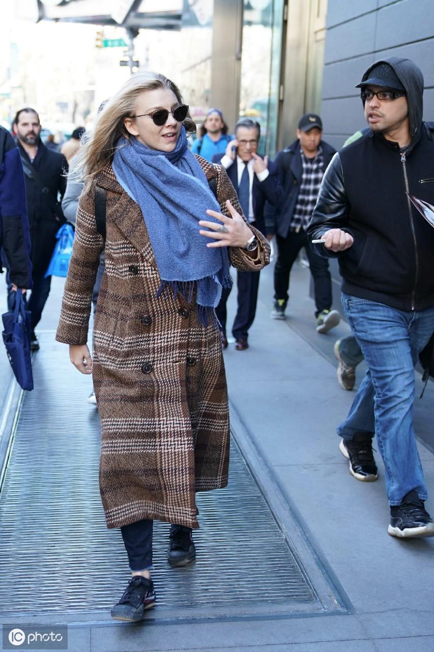 老演員舒適，演藝界的璀璨明珠，傳奇人生閃耀舞臺?