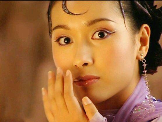 探秘小巷寶藏，女明星小說(shuō)專屬店鋪的獨(dú)家珍藏