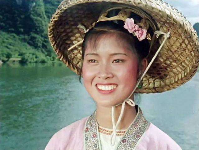 劉三姐電影，展現(xiàn)變化、自信與成就的力量傳奇之旅