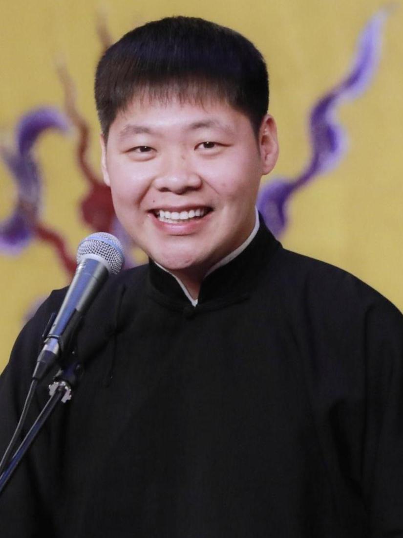 相聲演員鶴，傳承與創(chuàng)新的藝術(shù)人生之旅