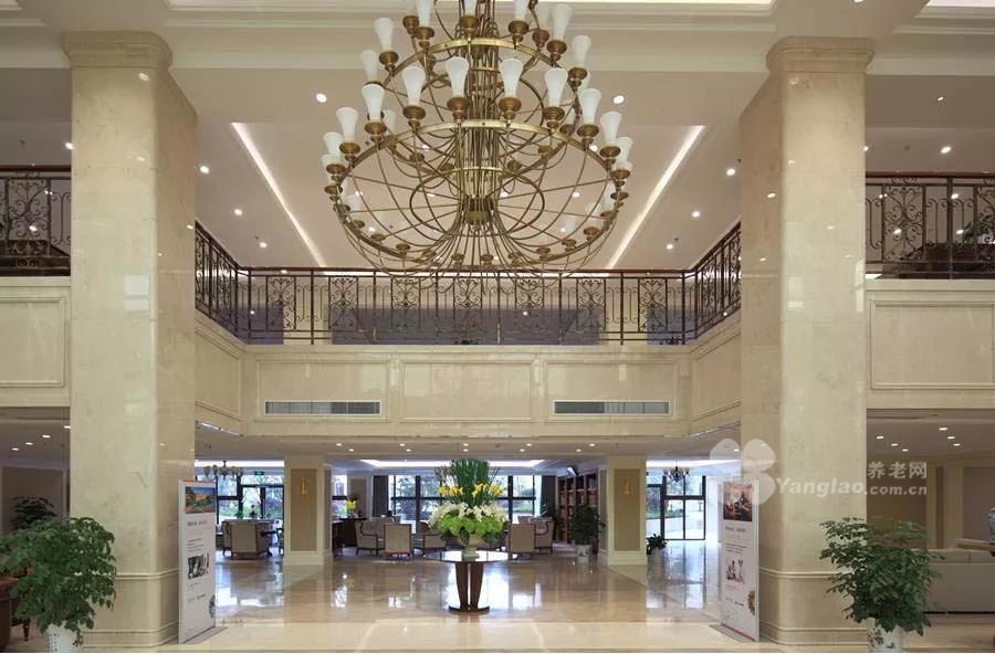 時代背景下的上海高檔養(yǎng)老院價格深度探析