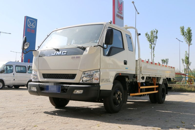 江鈴輕卡一排半最新款，友情滿載的溫馨日常之旅