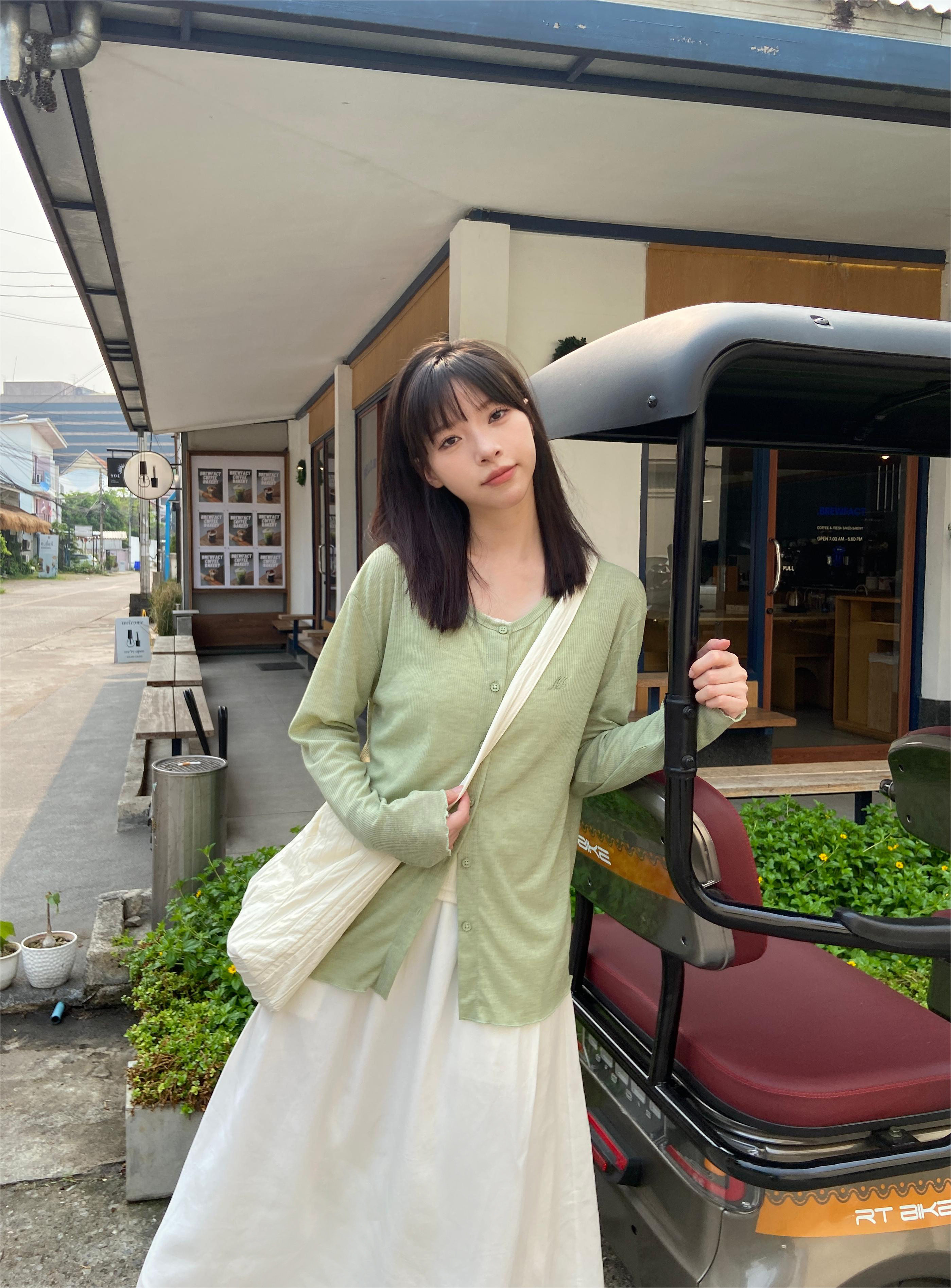 探索小巷中的隱藏美食寶藏，最新素人美食之旅 2024