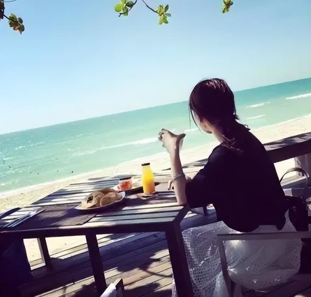 時尚選擇背后的多元解讀，最新頭像背影引領(lǐng)潮流趨勢