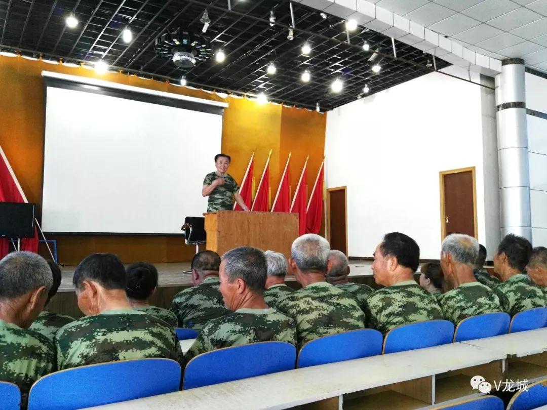 小巷深處的軍迷天堂，最新軍情新聞揭秘