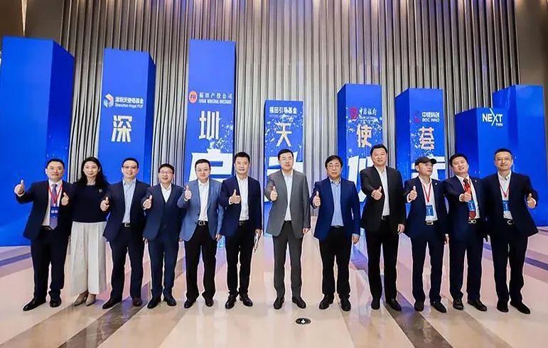 探索小巷獨(dú)特風(fēng)情小店，最新租房信息一網(wǎng)打盡！