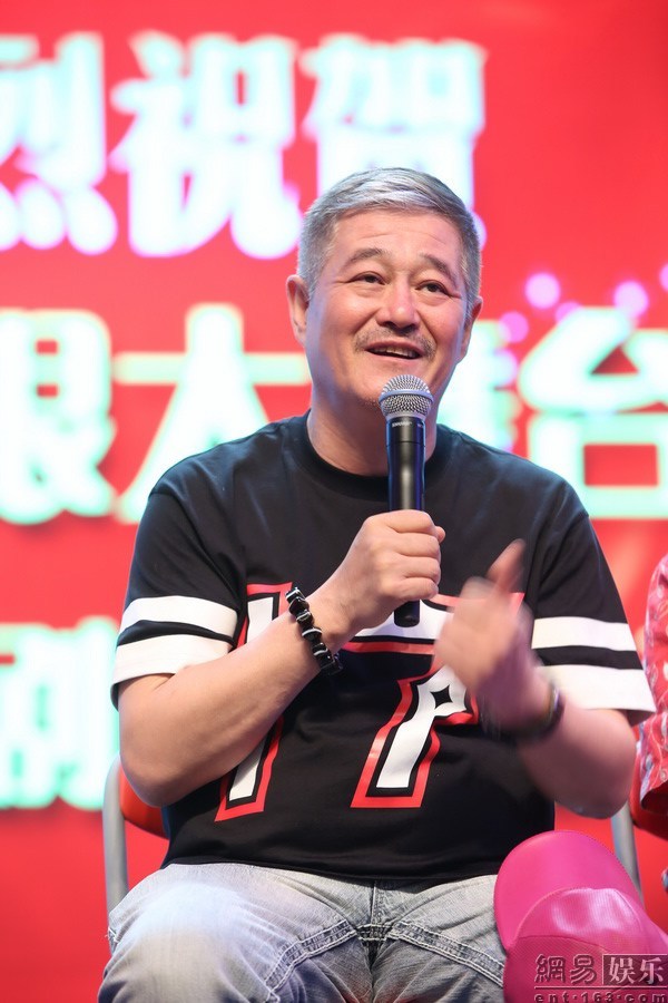 趙本山最新互動揭秘，近距離感受喜劇大師的魅力傳奇