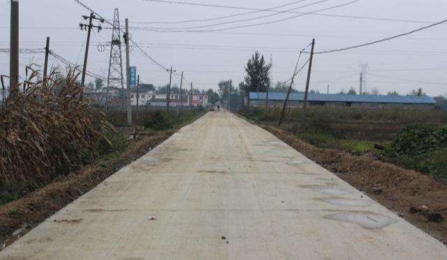 鄧州干部調(diào)整背后的故事，小巷深處的獨(dú)特風(fēng)景與美食瑰寶揭秘