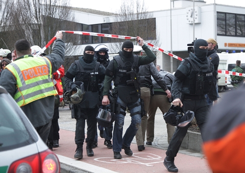 德國槍擊事件最新動態(tài)，變化中的力量與學(xué)習(xí)帶來的自信與成就感