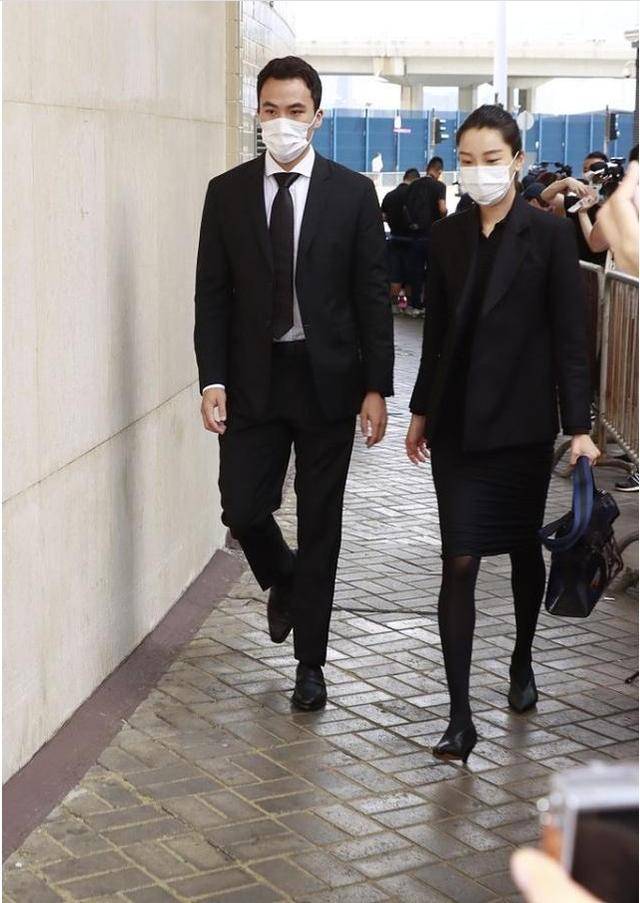 齊嬌最新時尚風采，潮流魅力一覽無余