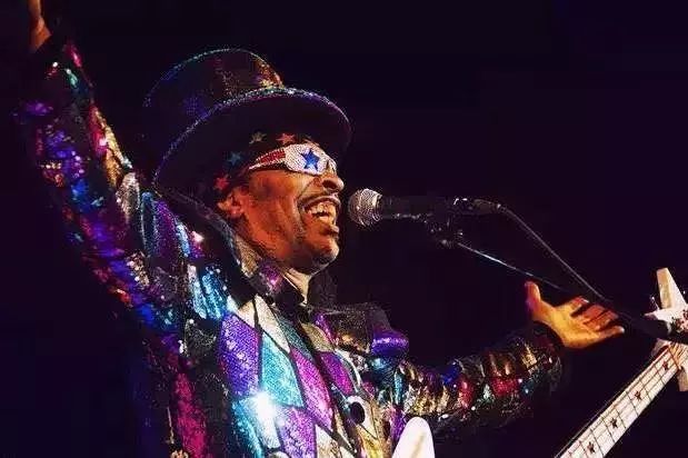 美國最新歌曲流行趨勢(shì)與多元文化的完美融合