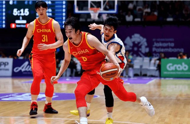 揭秘籃球愛好者隱藏寶藏的特色小店，最新國家隊籃球與小巷中的籃球奇緣