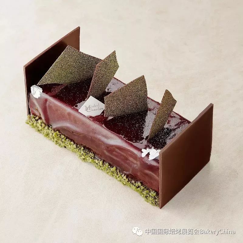 傳統(tǒng)與創(chuàng)新交融，最新三層壽糕的誕生與演繹