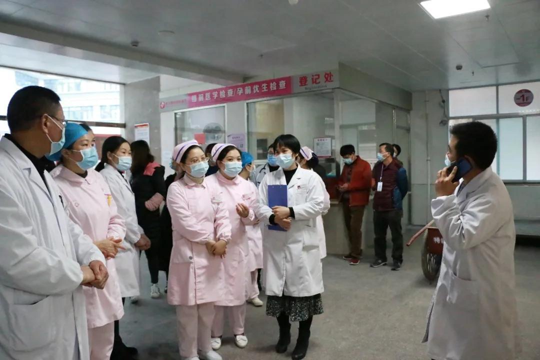 肺炎最新人員動態(tài)，變化帶來力量，學習鑄就自信與成就成就之路