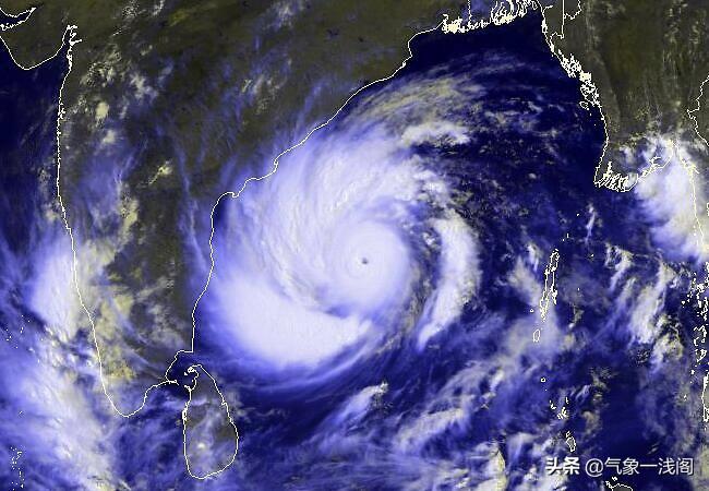 最新預(yù)報(bào)，關(guān)注臺(tái)風(fēng)動(dòng)態(tài)，警惕臺(tái)風(fēng)影響