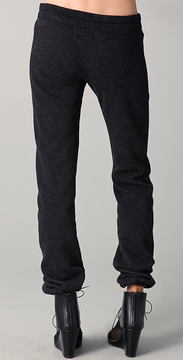 十字褲最新潮流，時尚潮流還是爭議話題？