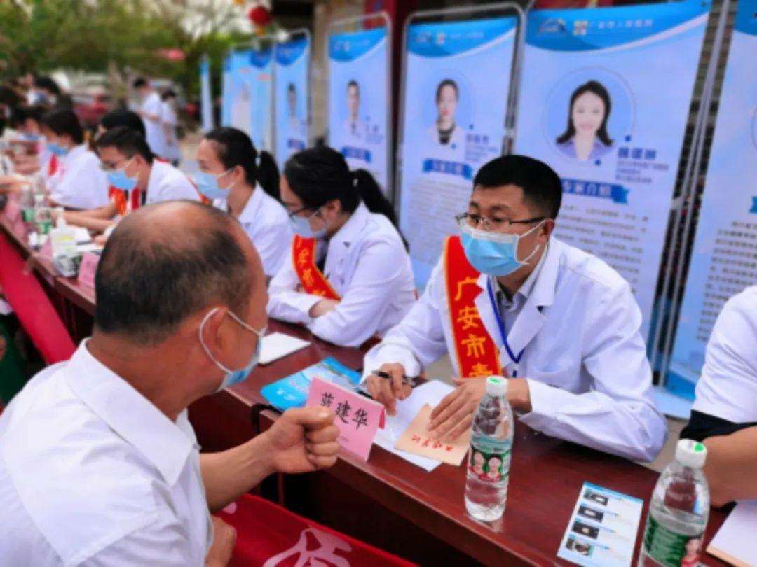 成都華西疫情最新通報，小巷深處的獨特風(fēng)味與抗疫進展